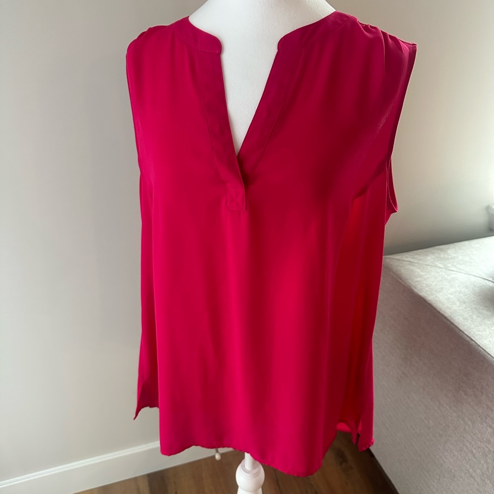 Chaus Women's Hot Pink Sleeveless Blouse